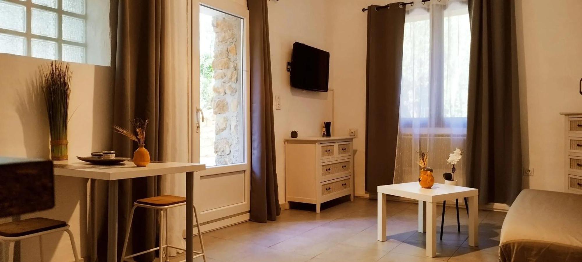 Studio Charmant Dans Un Ancien Moulin Pres D'Orange 30 M² Piscine Extérieur photo